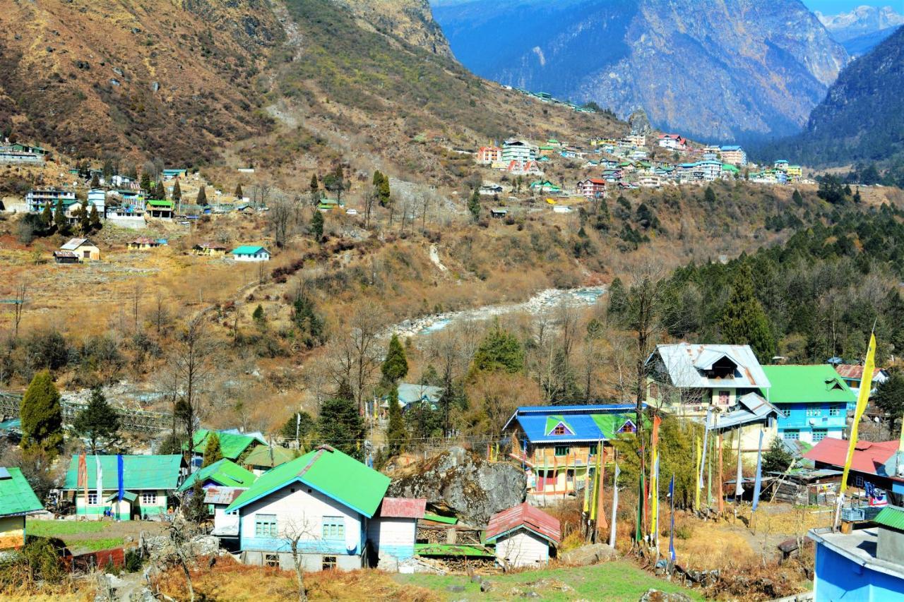 Отель Rufina Lachung De'Crown Экстерьер фото