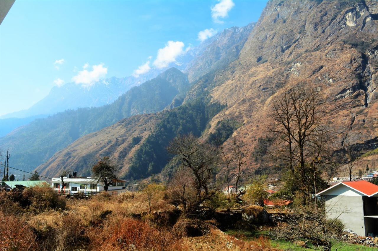 Отель Rufina Lachung De'Crown Экстерьер фото