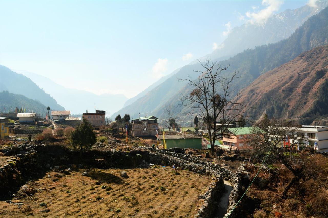 Отель Rufina Lachung De'Crown Экстерьер фото