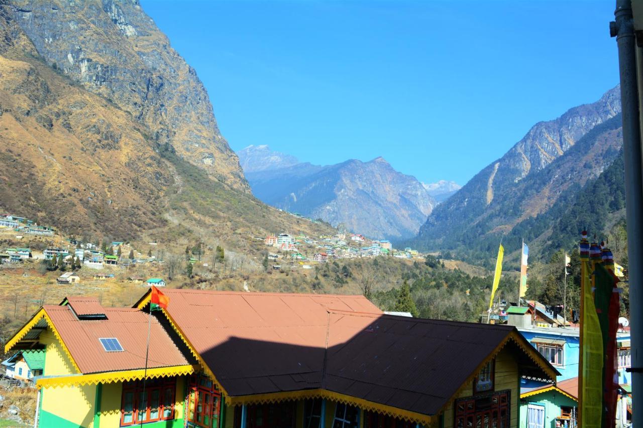 Отель Rufina Lachung De'Crown Экстерьер фото